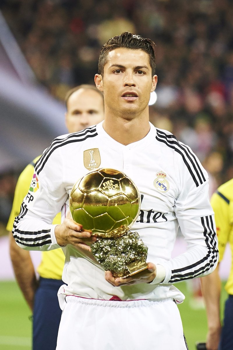 Ronaldo tang QBV anh 3