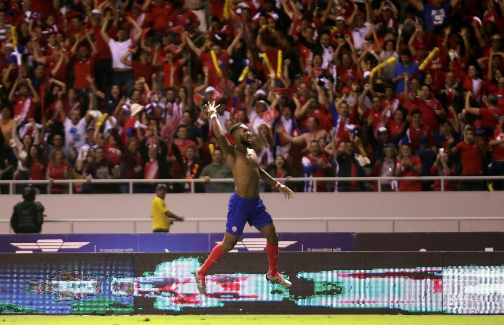 Costa Rica gianh ve du World Cup anh 9