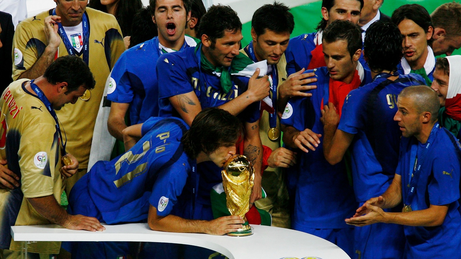 Pirlo giải nghệ ảnh 8 Pirlo giai nghe anh 8