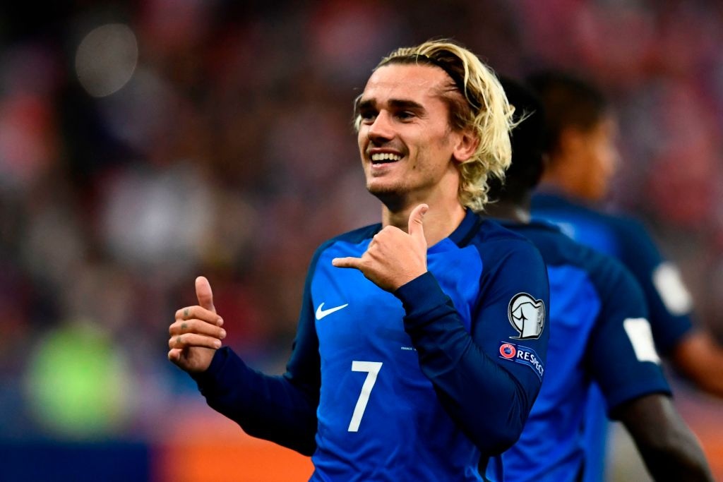 Song sat 2G toa sang dua Phap toi nuoc Nga he 2018 hinh anh