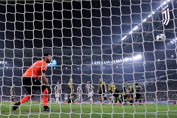 tran Juventus 2-1 Lisbon anh 6