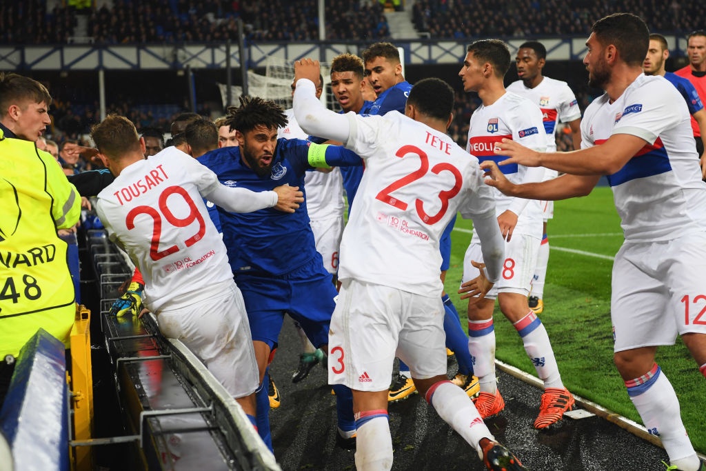 tran Everton 1-2 Lyon anh 7