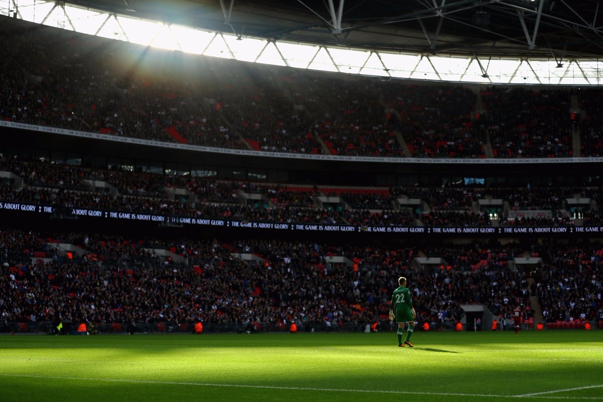 tran Tottenham vs Liverpool anh 1