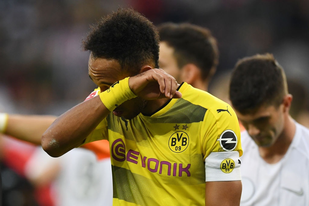 Dortmund chiu hat-trick ket qua toi te chi trong 1 tuan hinh anh