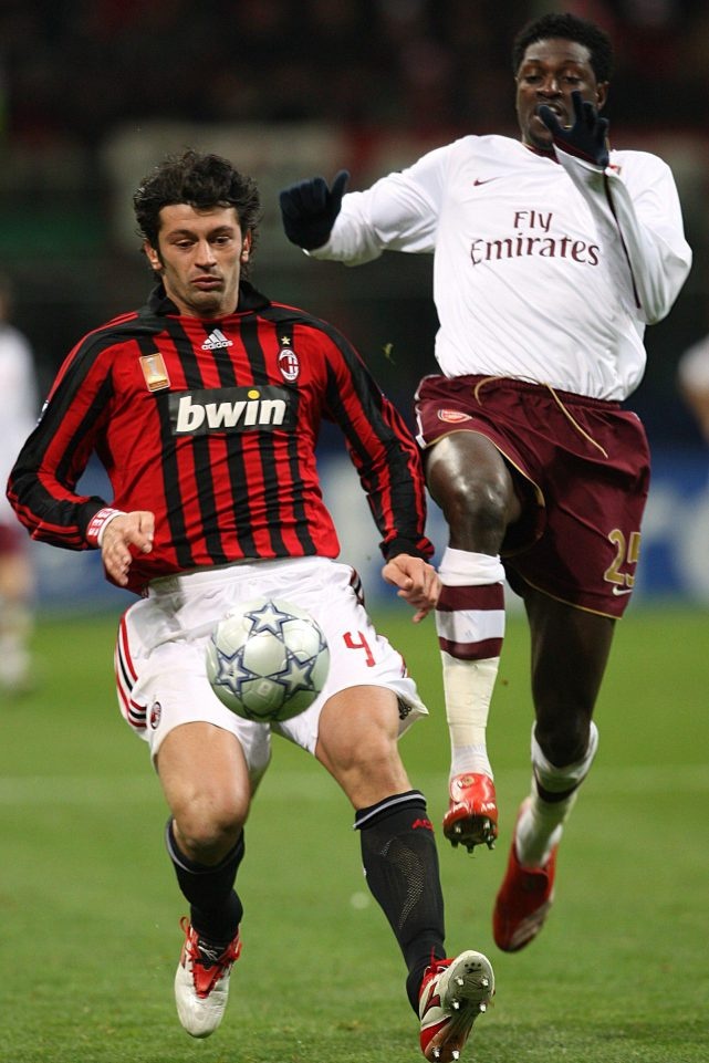 cuu trung ve Milan dac cu thi truong anh 6