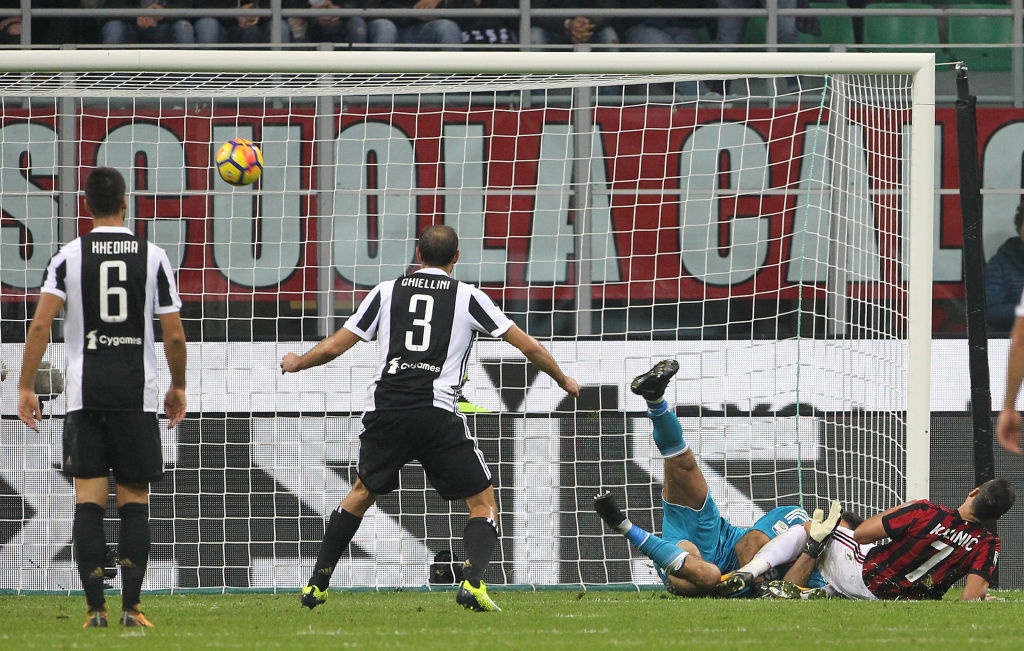 tran AC Milan 0-2 Juve anh 7