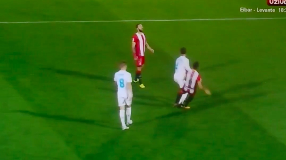 tran Girona 1-2 Real anh 4