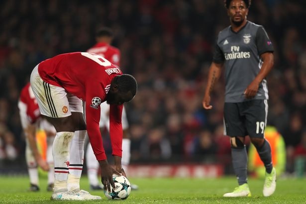 tran MU 2-0 Benfica anh 1