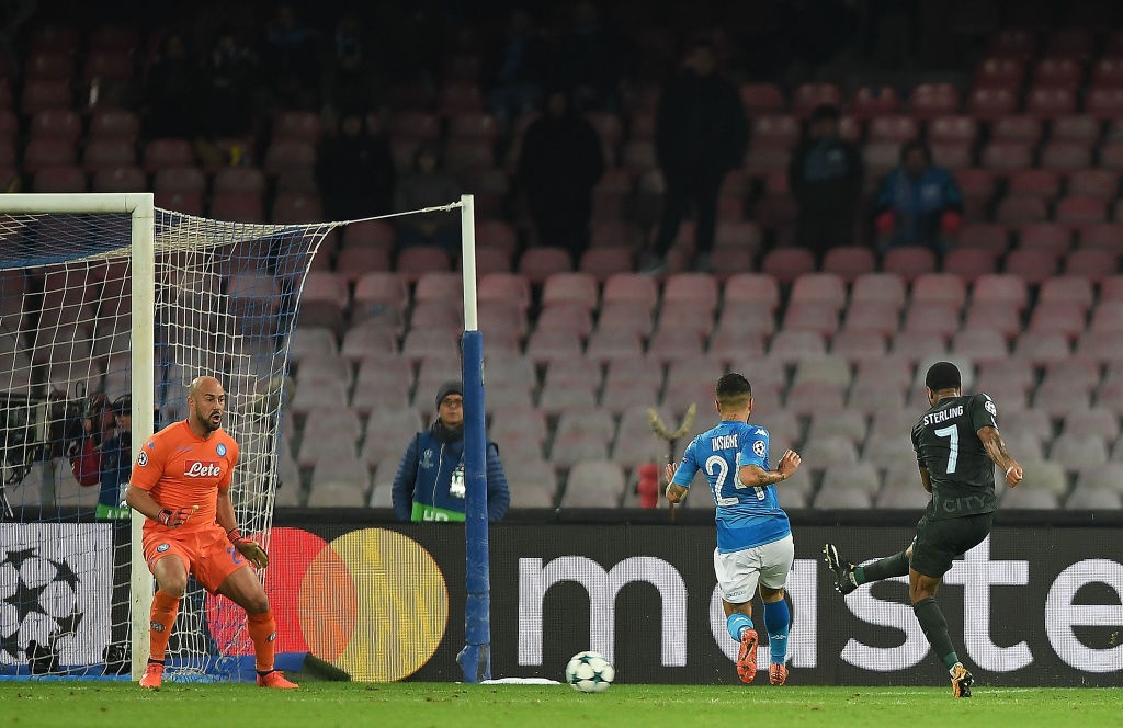 tran Napoli 2-4 Man City anh 11