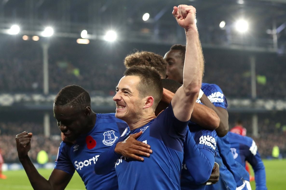 Everton vo oa hanh phuc sau man nguoc dong khong tuong hinh anh