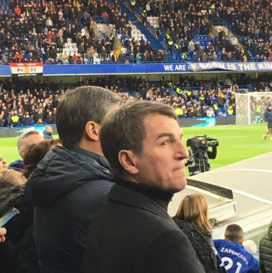 Barca xem gio 2 cau thu MU anh 1