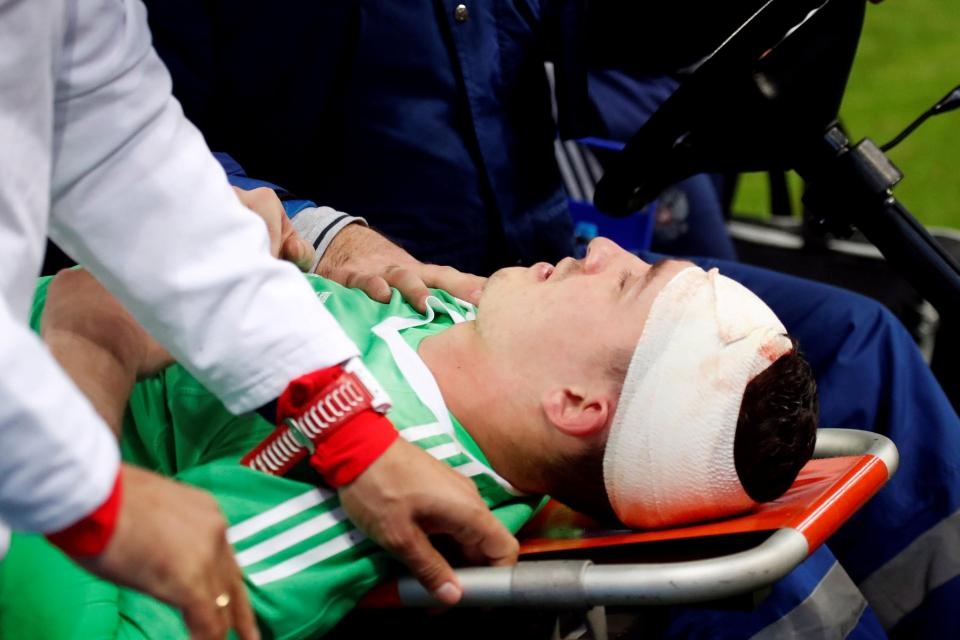 Thu mon Nga doi mat tu than o tran hoa Tay Ban Nha hinh anh