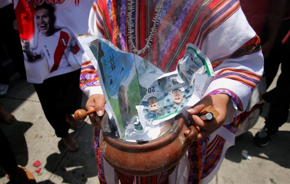 tran Peru 2-0 New Zealand anh 1