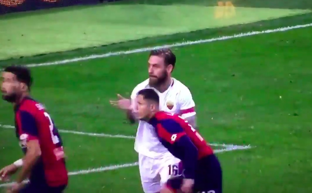 trận Genoa 1-1 AS Roma ảnh 2 tran Genoa 1-1 AS Roma anh 2