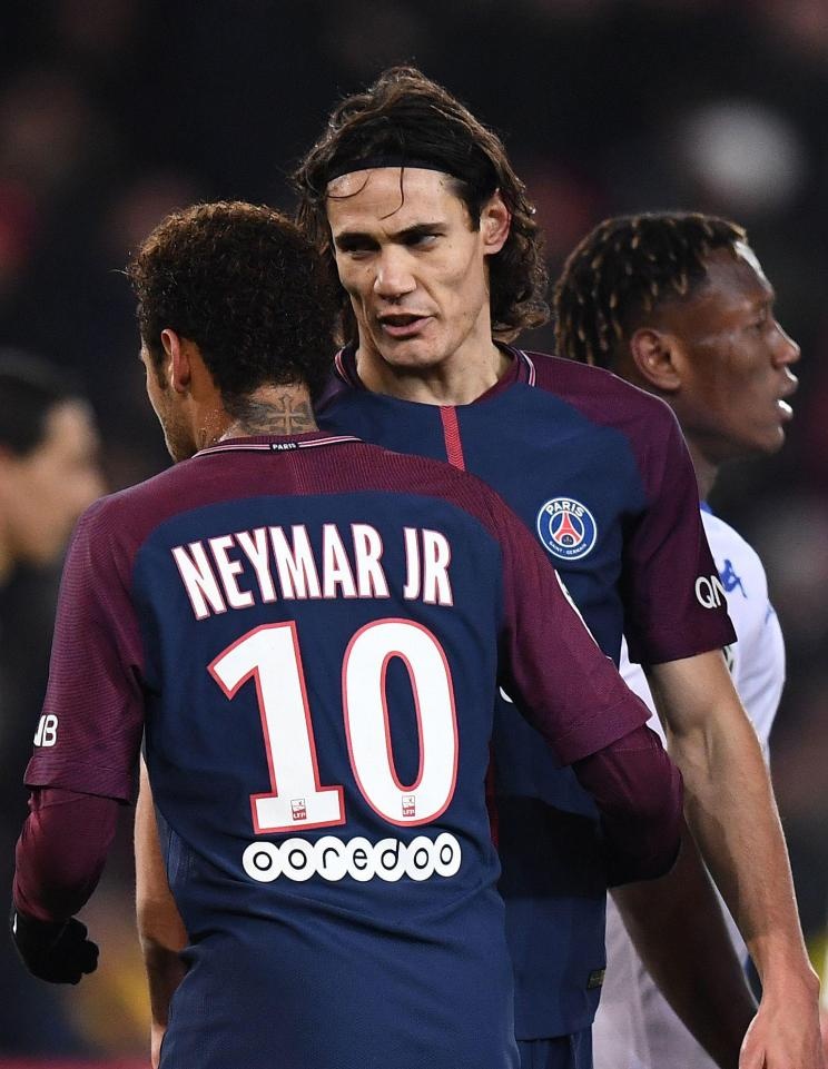 Neymar nhuong phat den cho Cavani anh 2