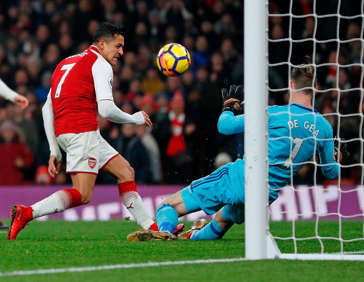 tran Arsenal 1-3 MU anh 3