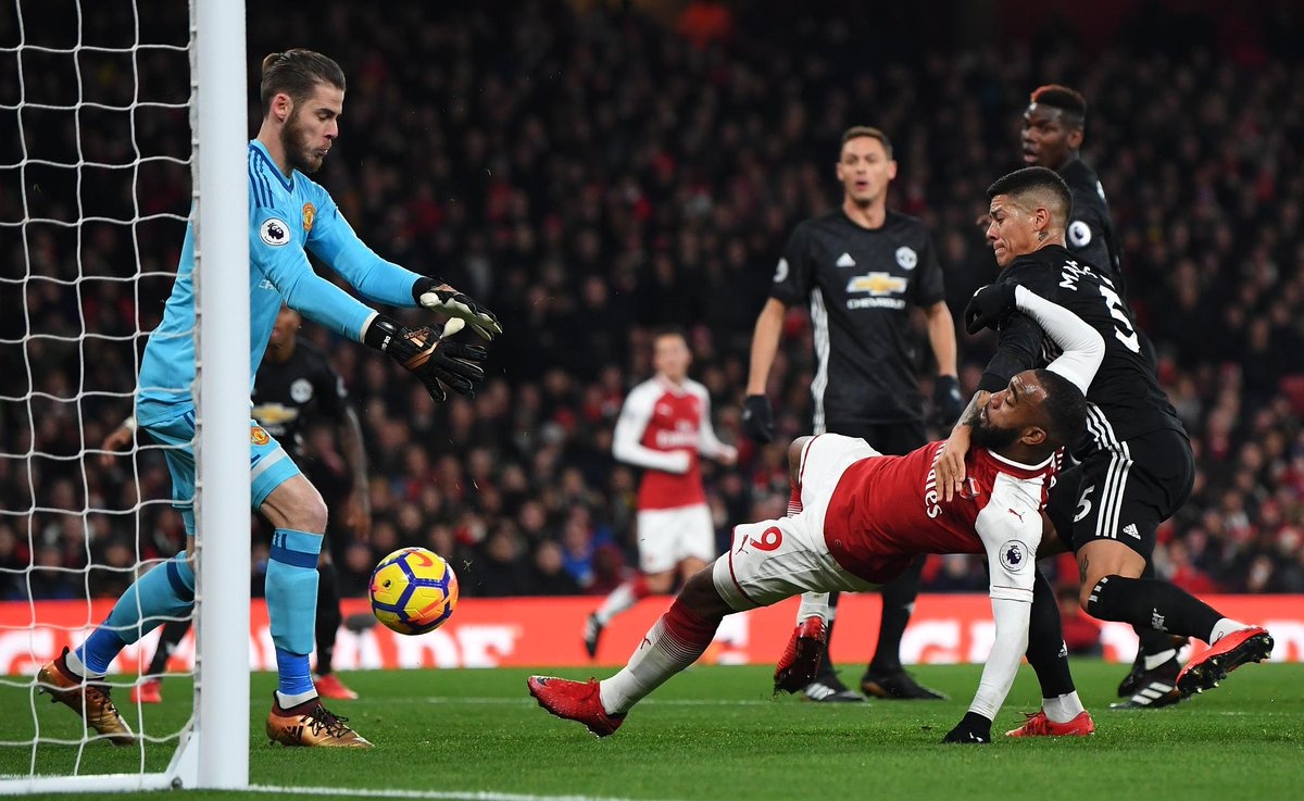 tran Arsenal 1-3 MU anh 2