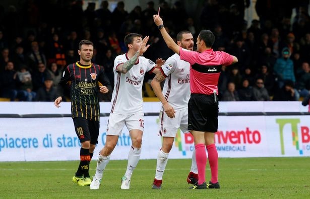 tran Benevento 2-2 AC Milan anh 11