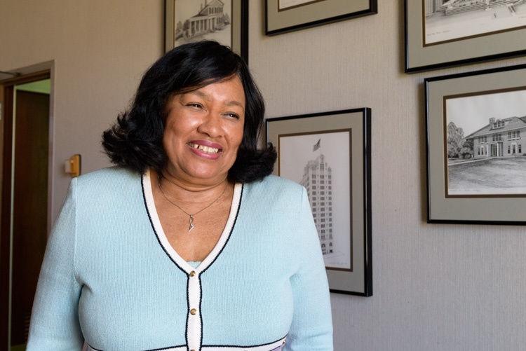 san van dong dung yen sau vu no anh 4