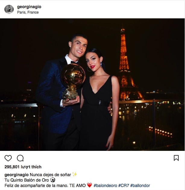 Ronaldo gianh qua bong vang 2017 anh 4