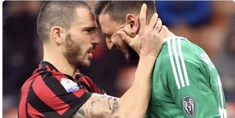 Donnarumma khoc anh 3