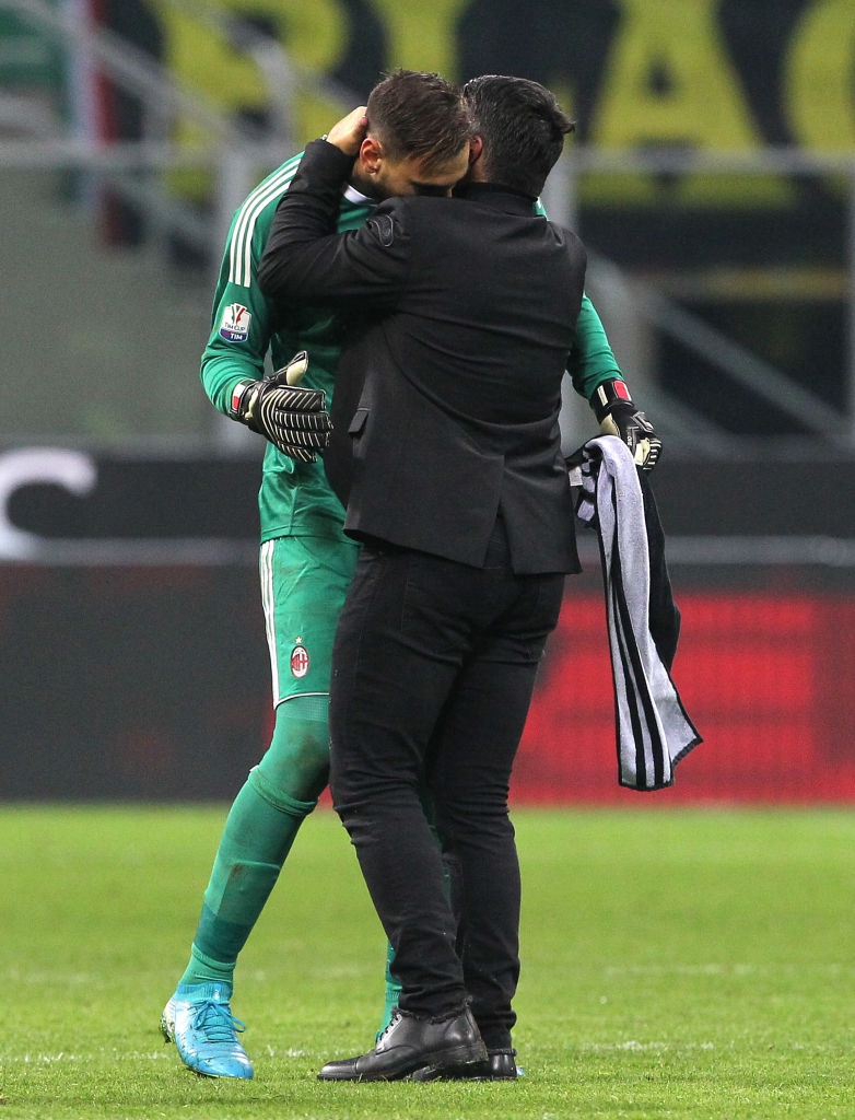 Donnarumma khoc anh 4