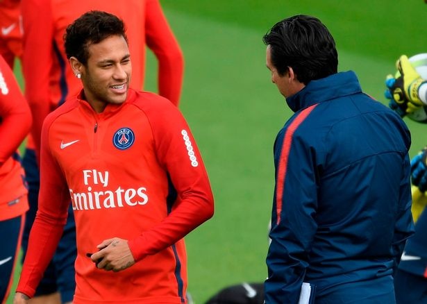 HLV PSG bị trộm ảnh 1 HLV PSG bi trom anh 1