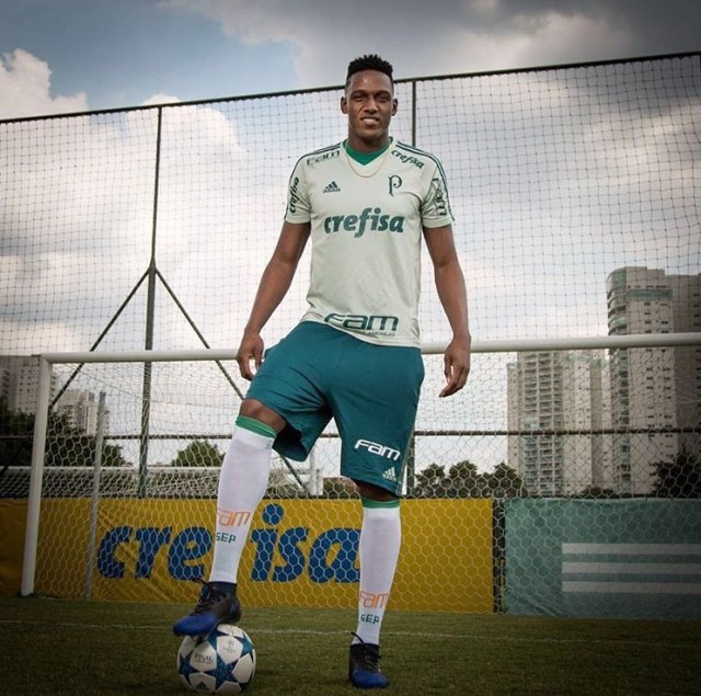 tan binh thu hai cua Barca anh 7