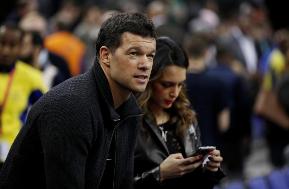 Sao Ngoai hang Anh di xem bong ro anh 8