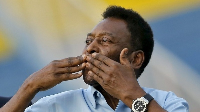 'Vua bong da' Pele bi dot quy hinh anh