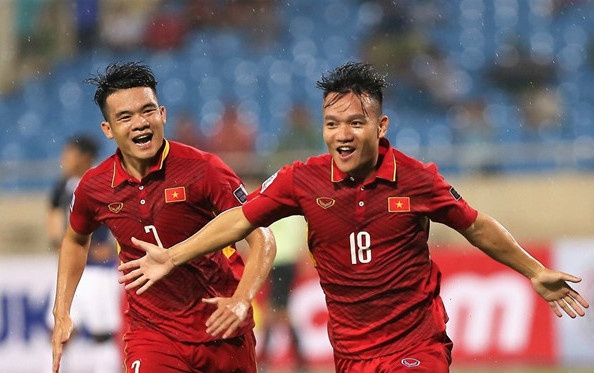 Bong da Viet Nam giu vung vi tri tren dinh Dong Nam A hinh anh