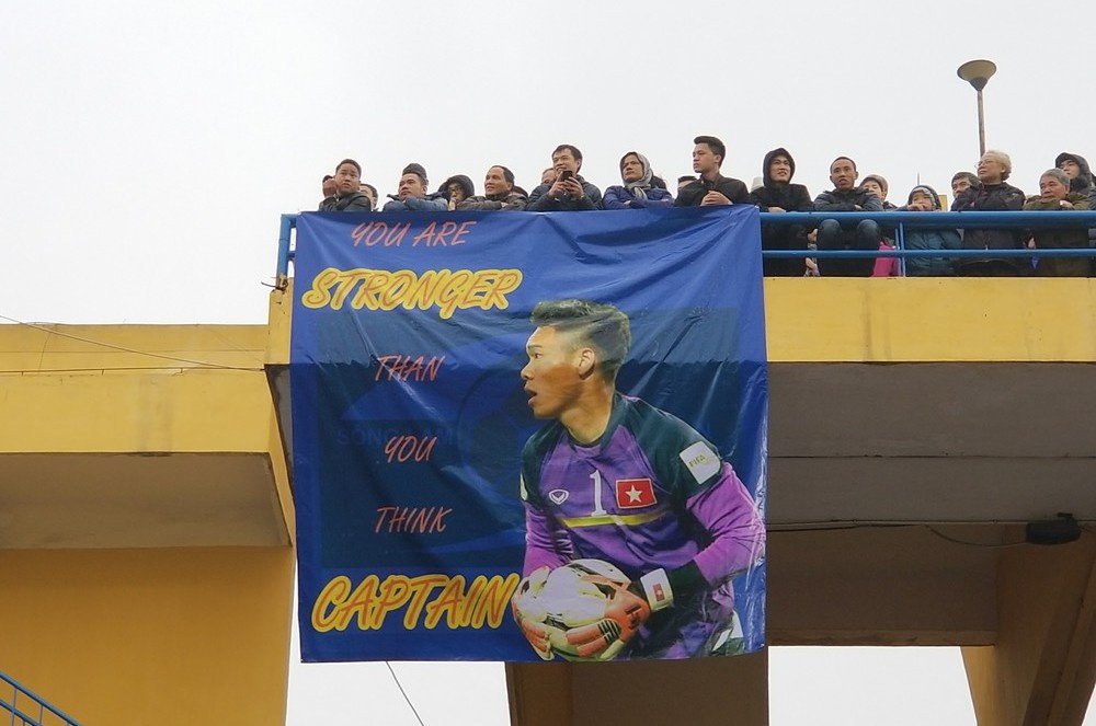 Song Lam Nghe An tri an thu mon bi gay tay Nguyen Manh hinh anh