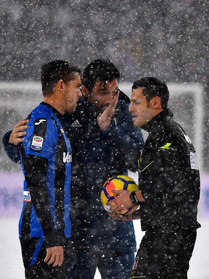 trận đấu của Juve bị hoãn vì tuyết ảnh 7 tran dau cua Juve bi hoan vi tuyet anh 7