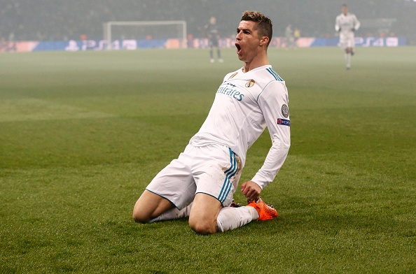 Hai 'nguoi hung tham lang' mang ban thang ve cho Ronaldo hinh anh