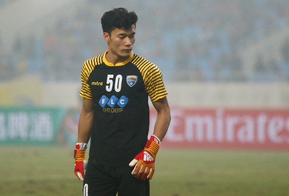 Tien Dung xuat sac can cu danh dau hiem hoc cua doi thu hinh anh