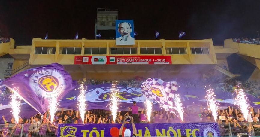 CDV Ha Noi va HAGL tao nen man co vu hoanh trang o chao lua Hang Day hinh anh