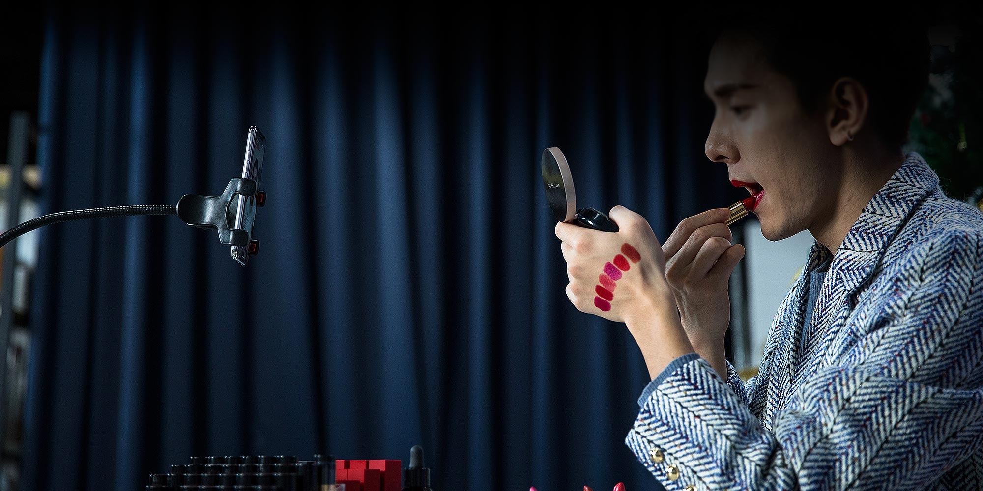 những chàng trai thích make up ảnh 1 nhung chang trai thich make up anh 1