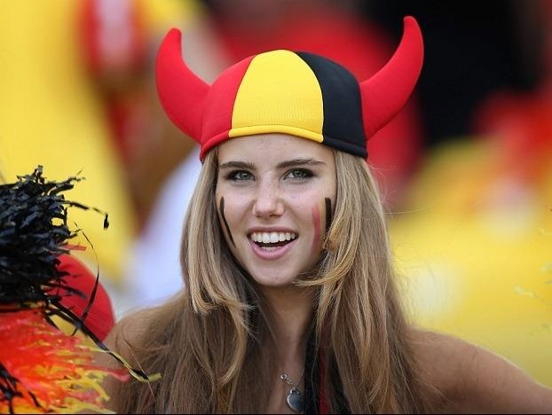 Nu CDV Bi duoc san don o World Cup 2014 danh mat su noi tieng the nao? hinh anh