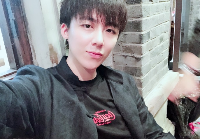 chang trai noi tieng vi hat hay anh 1