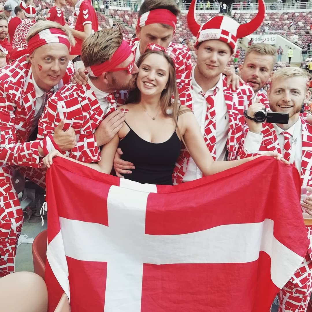 co gai duoc chu y sau khi xuat hien tren khan dai World Cup 2018 anh 5