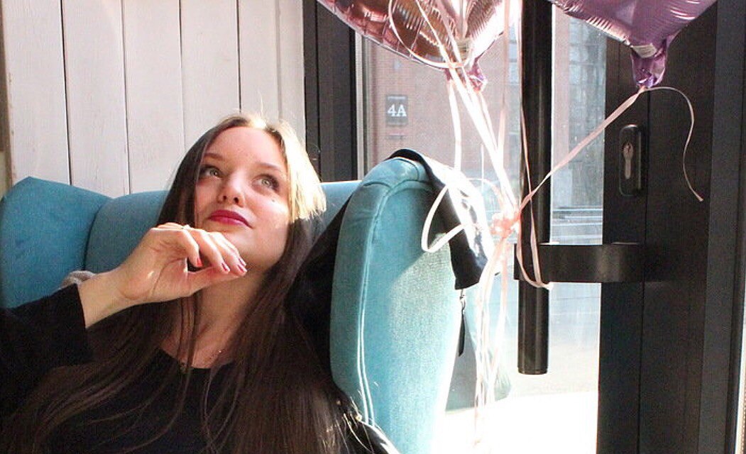 co gai duoc chu y sau khi xuat hien tren khan dai World Cup 2018 anh 8