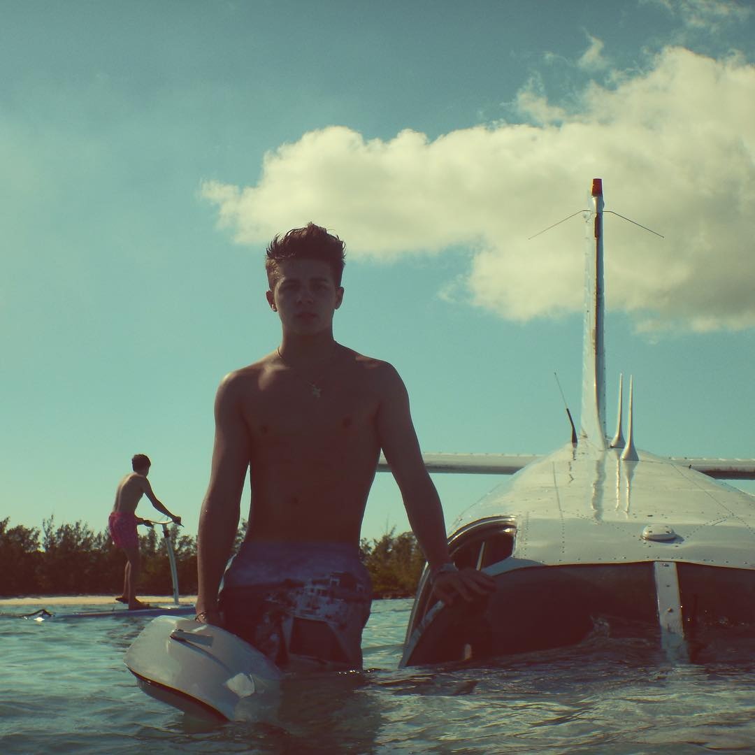 Hoang tu Hy Lap dien trai anh 6