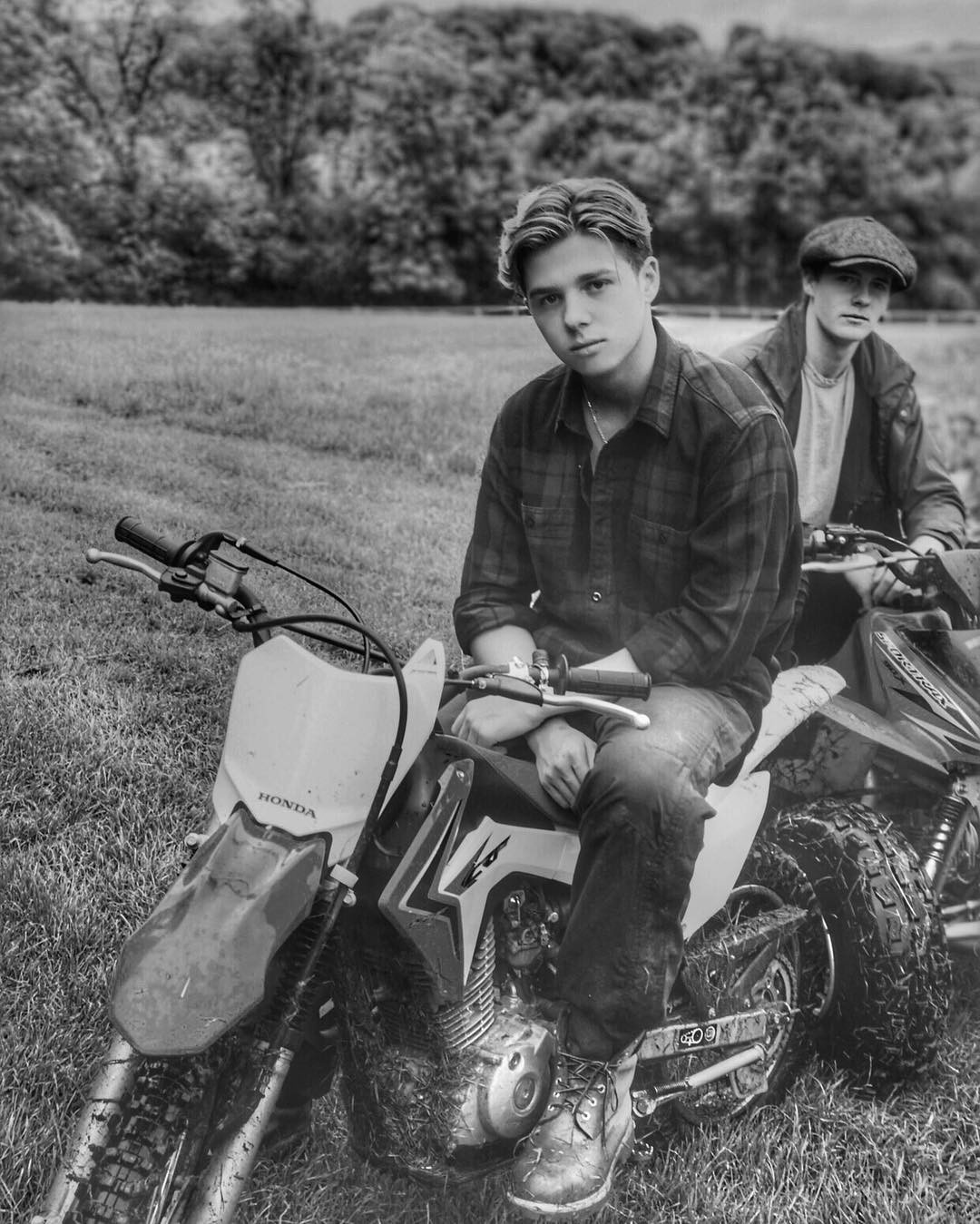 Hoang tu Hy Lap dien trai anh 9