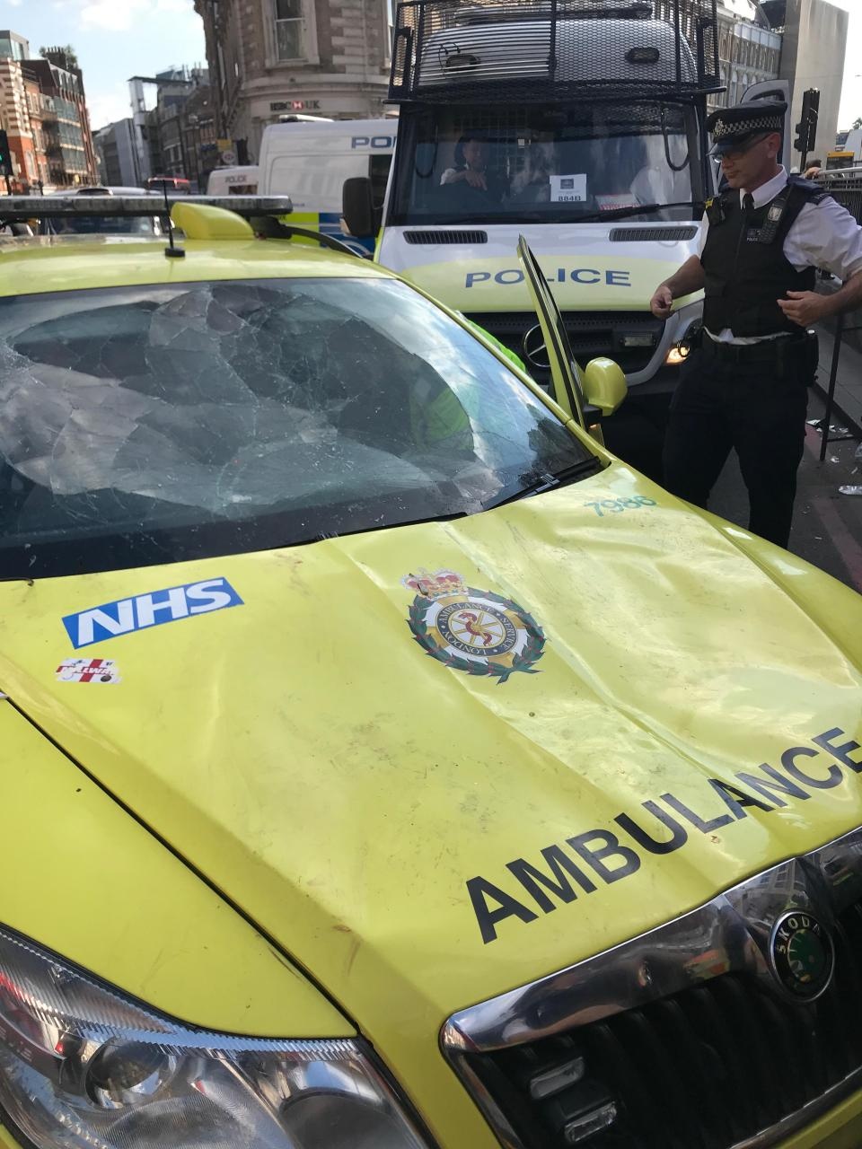 nữ CĐV bị chỉ trích vì quá khích ảnh 2 nu CDV bi chi trich vi qua khich anh 2