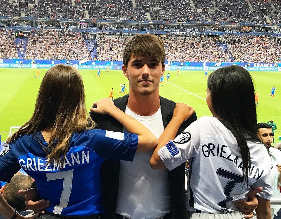 con trai huan luyen vien tuyen Phap anh 4