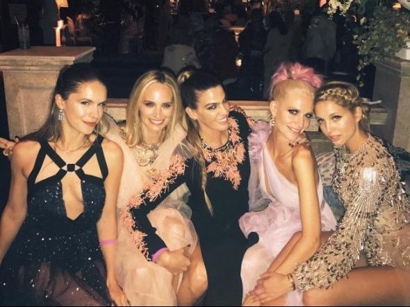 Sinh nhat 21 tuoi hoanh trang cua cong chua Hy Lap hinh anh