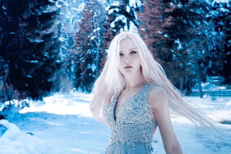 co gai xinh dep nhu buoc ra tu game anh 11