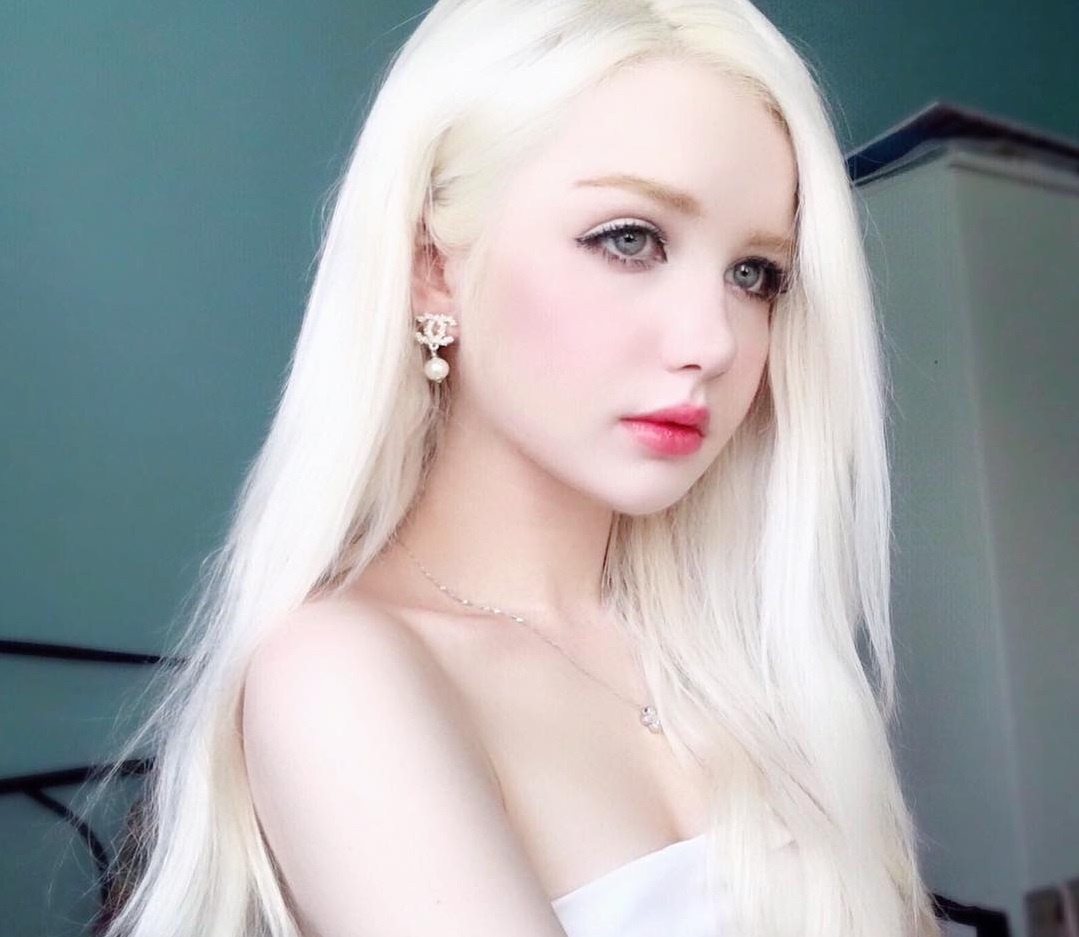 co gai xinh dep nhu buoc ra tu game anh 5