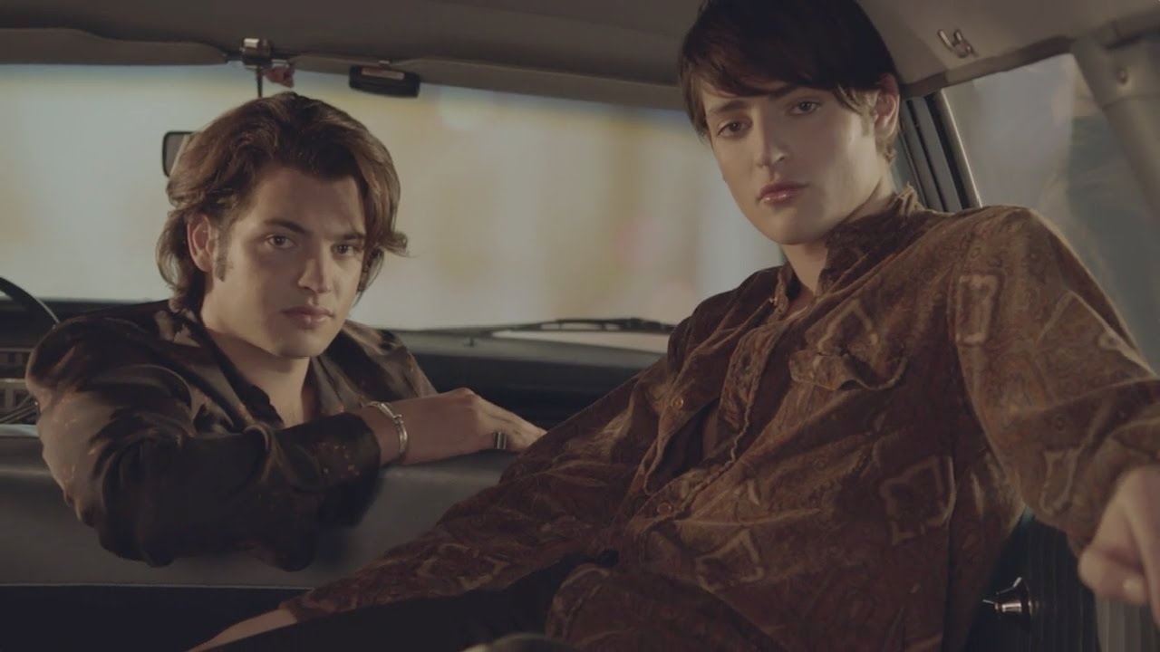 cap anh em ty phu anh 15