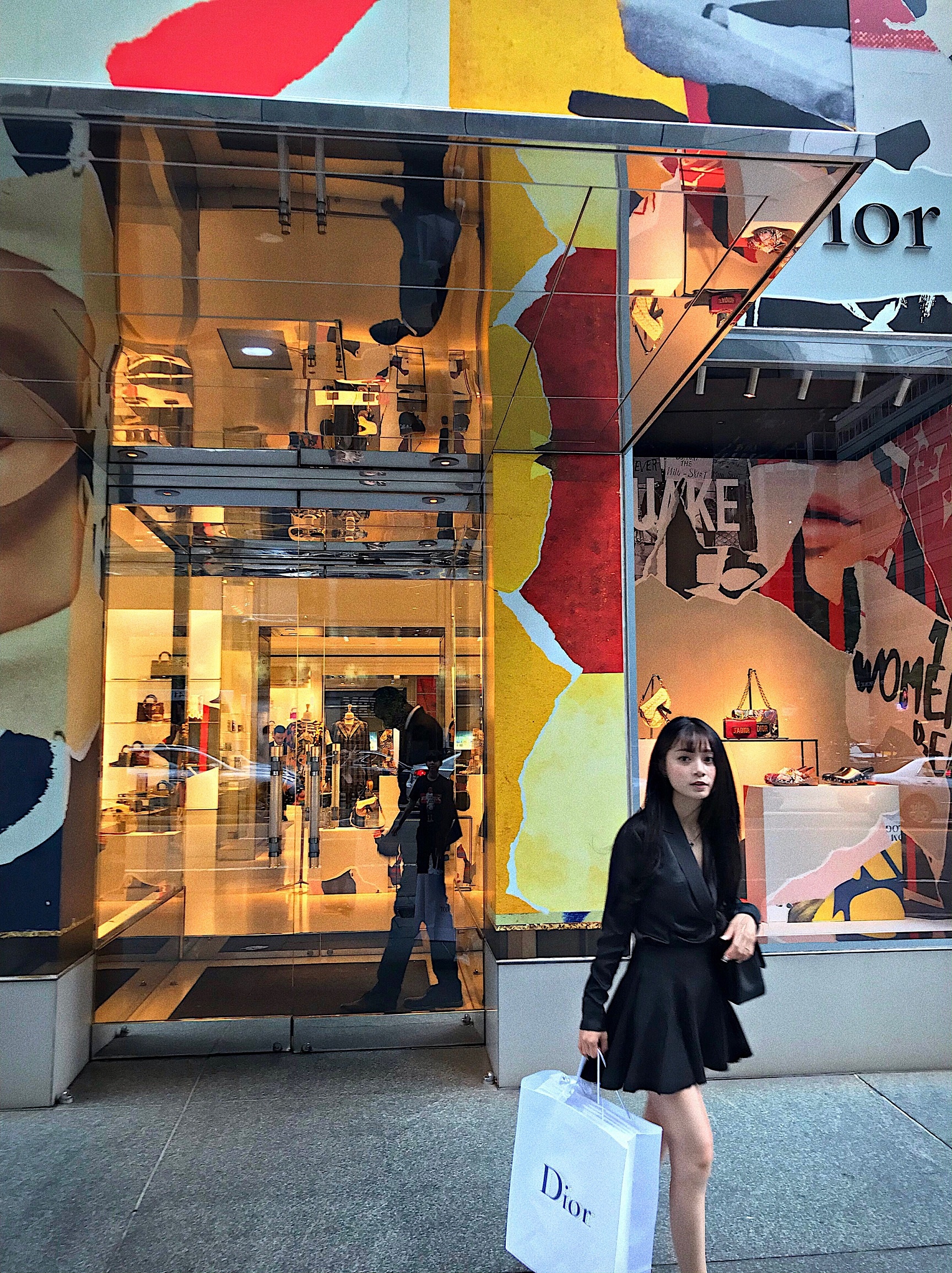 nu dao dien 9X xinh dep giau co anh 3